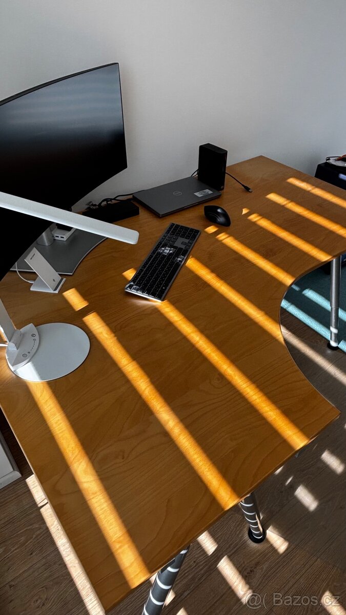 Pracovní stůl rohový k PC, Ikea - 7