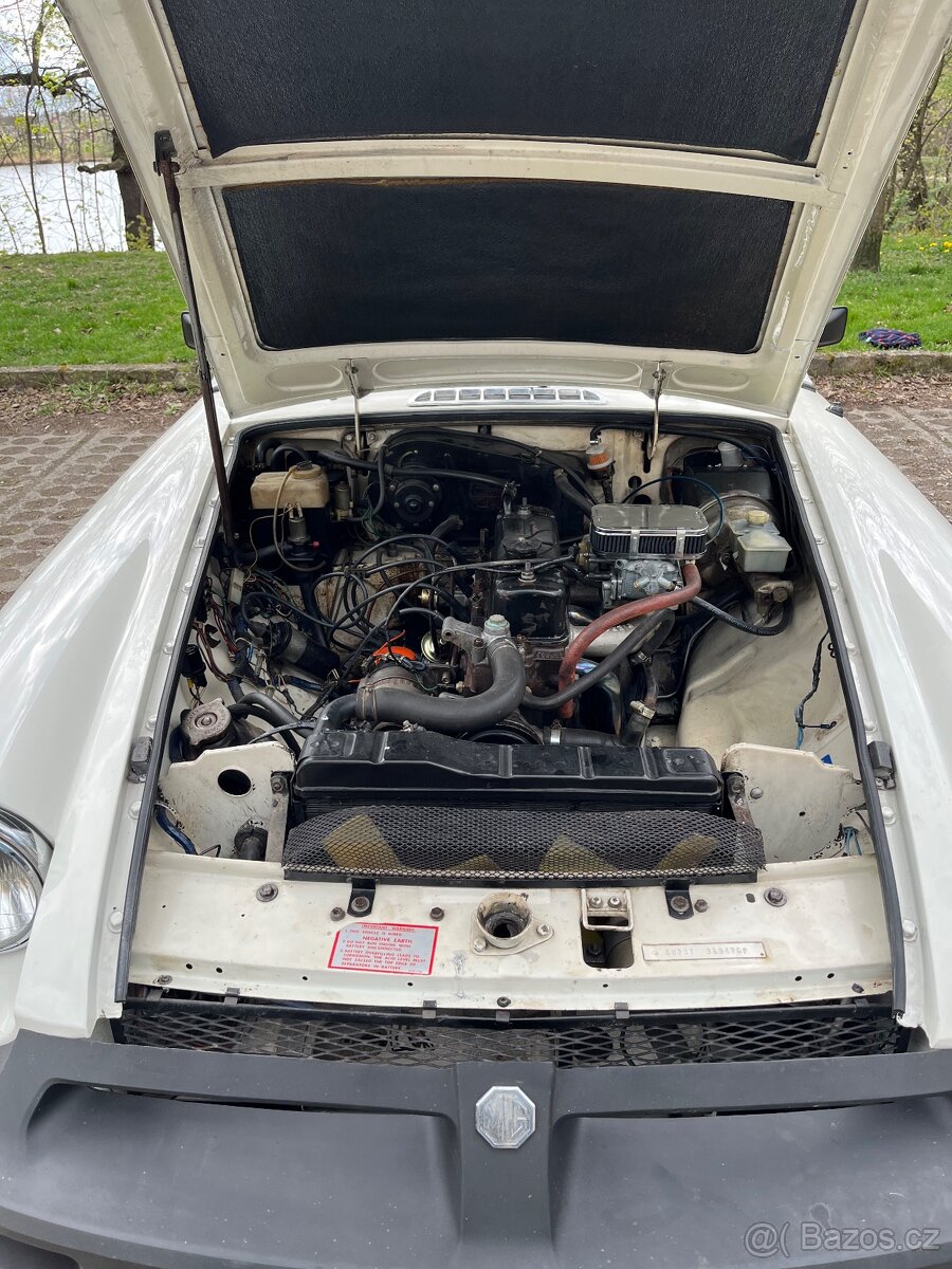 Prodám MG-B Kabrio - 7