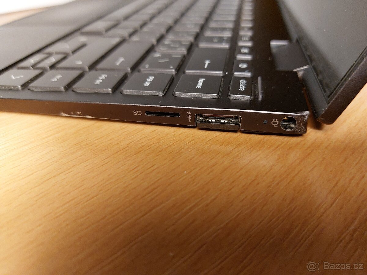 HP ENVY x360 13 | Ryzen 7 | PRASKLÝ DISPLEJ (funkční) - 7