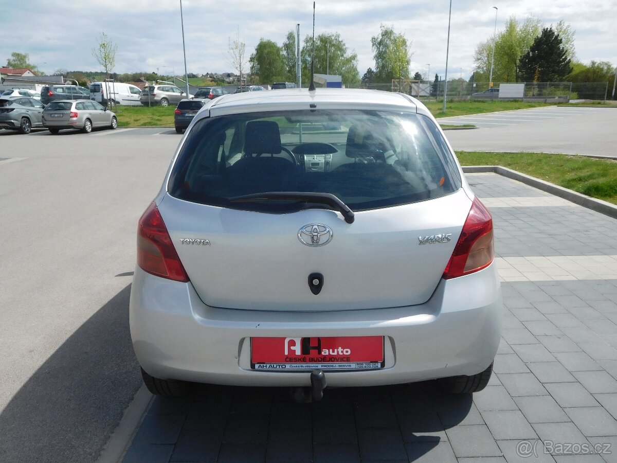 Toyota Yaris 1.0 VVTi Base, 51 kW, Klima - 7
