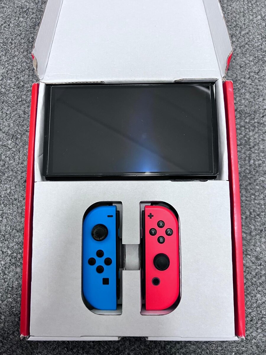 Nintendo Switch Pokémon Let’s Go Pikachu & Eevee Limited Edi - 7