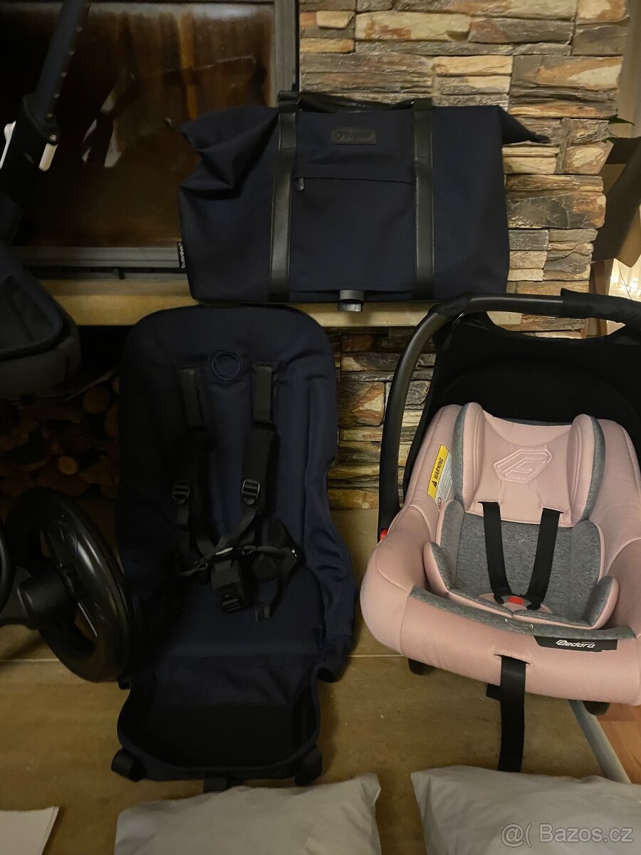 Aktuální model Bugaboo Donkey 5 Classic navy - 7