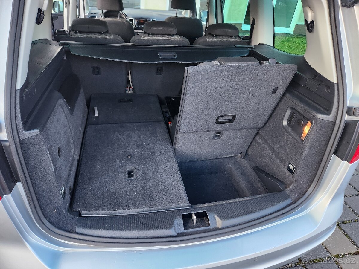 VW Sharan 2.0TDI 103kW 2011 Tažné 7 míst Navi Výhřív.sedadla - 7