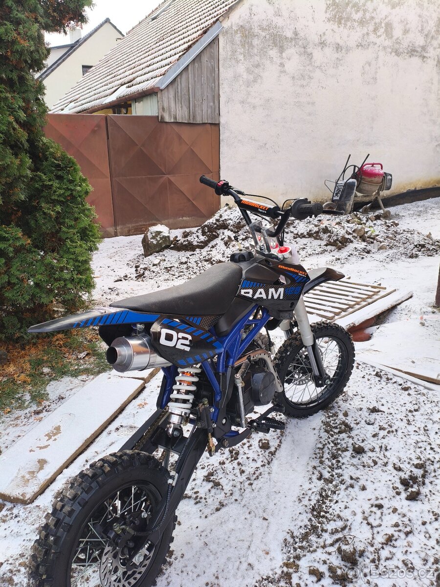 Pitbike 125ccm,4- takt, po výměně pístní sady ,super stav - 7