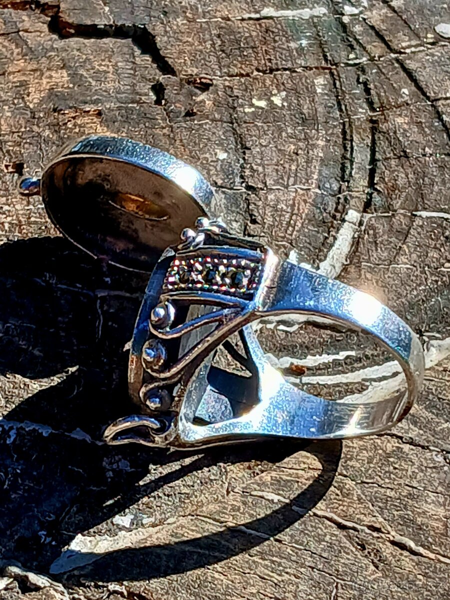 Stříbrný jedový prsten starožitný - 7