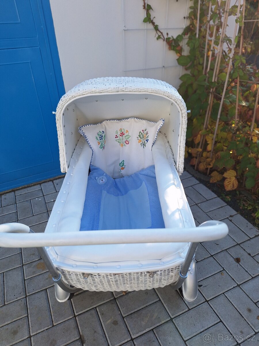 Retro proutěný kočárek Liberta pro dítě - 7