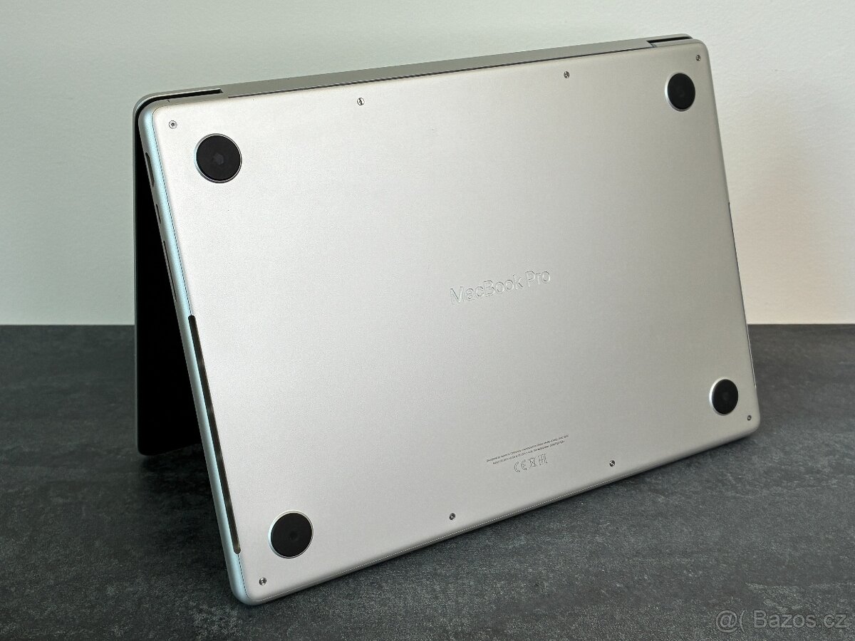 MacBook Pro 14'' 2021 / M1 Pro / 32GB / 512GB SSD - DPH - 7