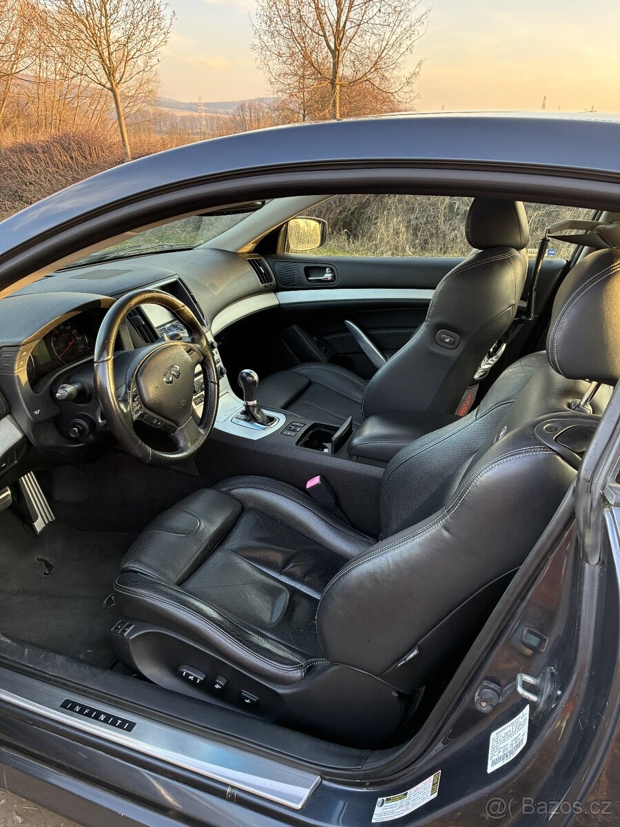 Infiniti G37S - 7