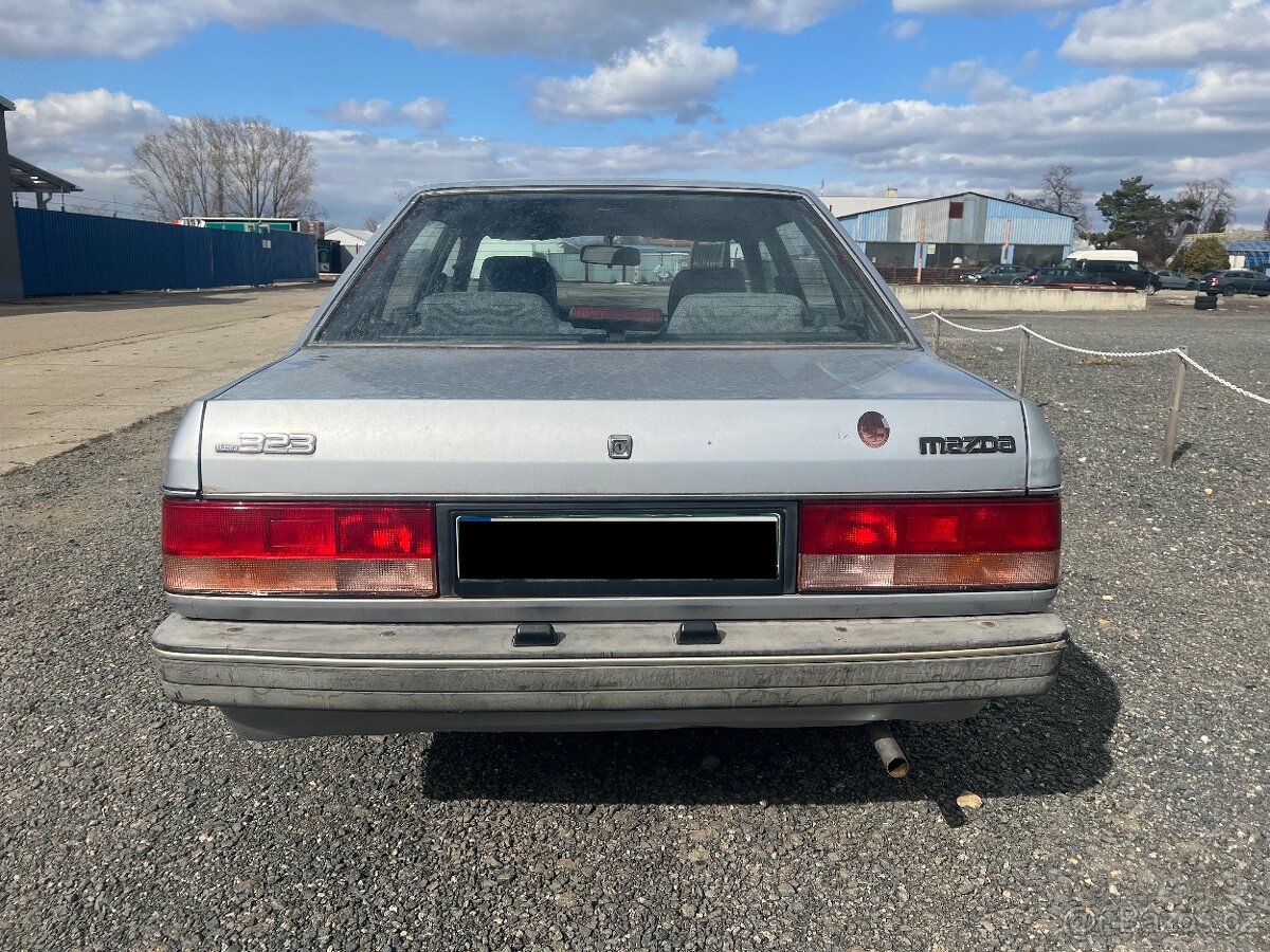 Mazda 323 BF Sedan 1.6 (63 kW) – r.v. 1987 - 7