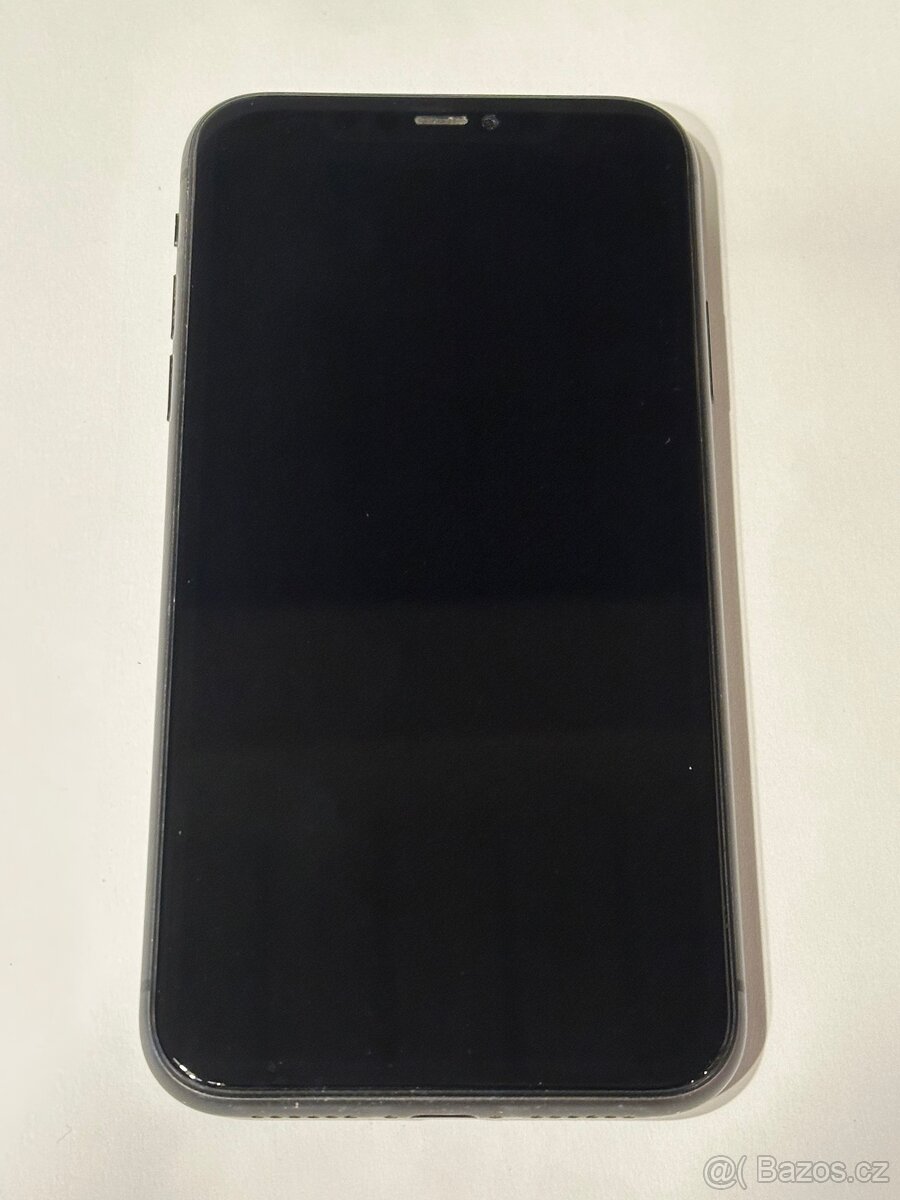 Apple iPhone 11 64GB černá, baterie 100% - 7