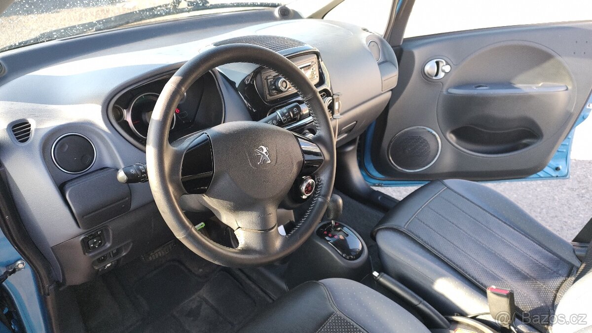 Peugeot iOn 2012 - 7