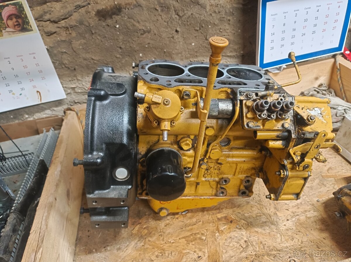 Motor CAT (Perkins) 3003, (CAT 301.8) - 7