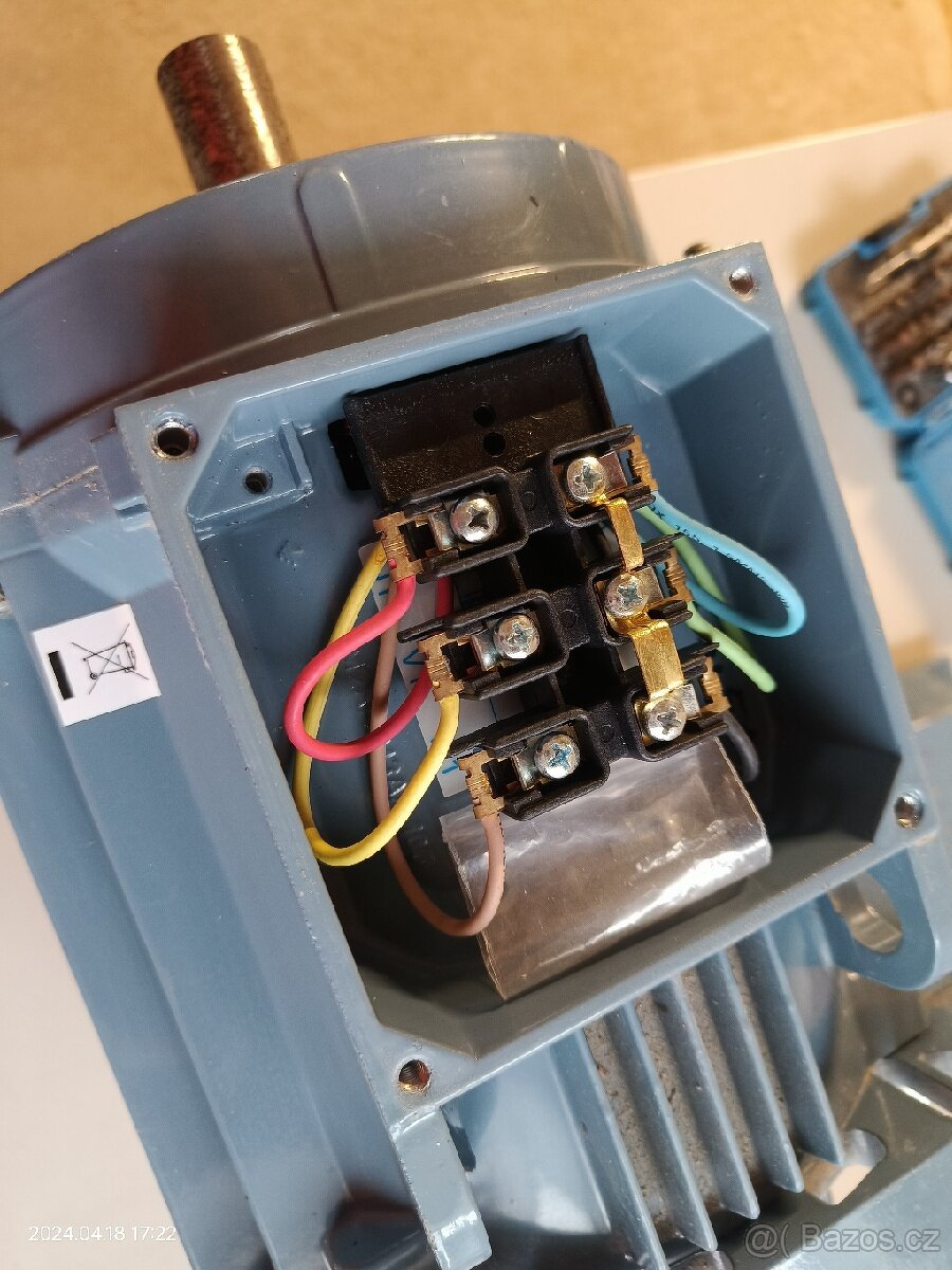 Nový nepoužitý motor ABB 3kW - 7