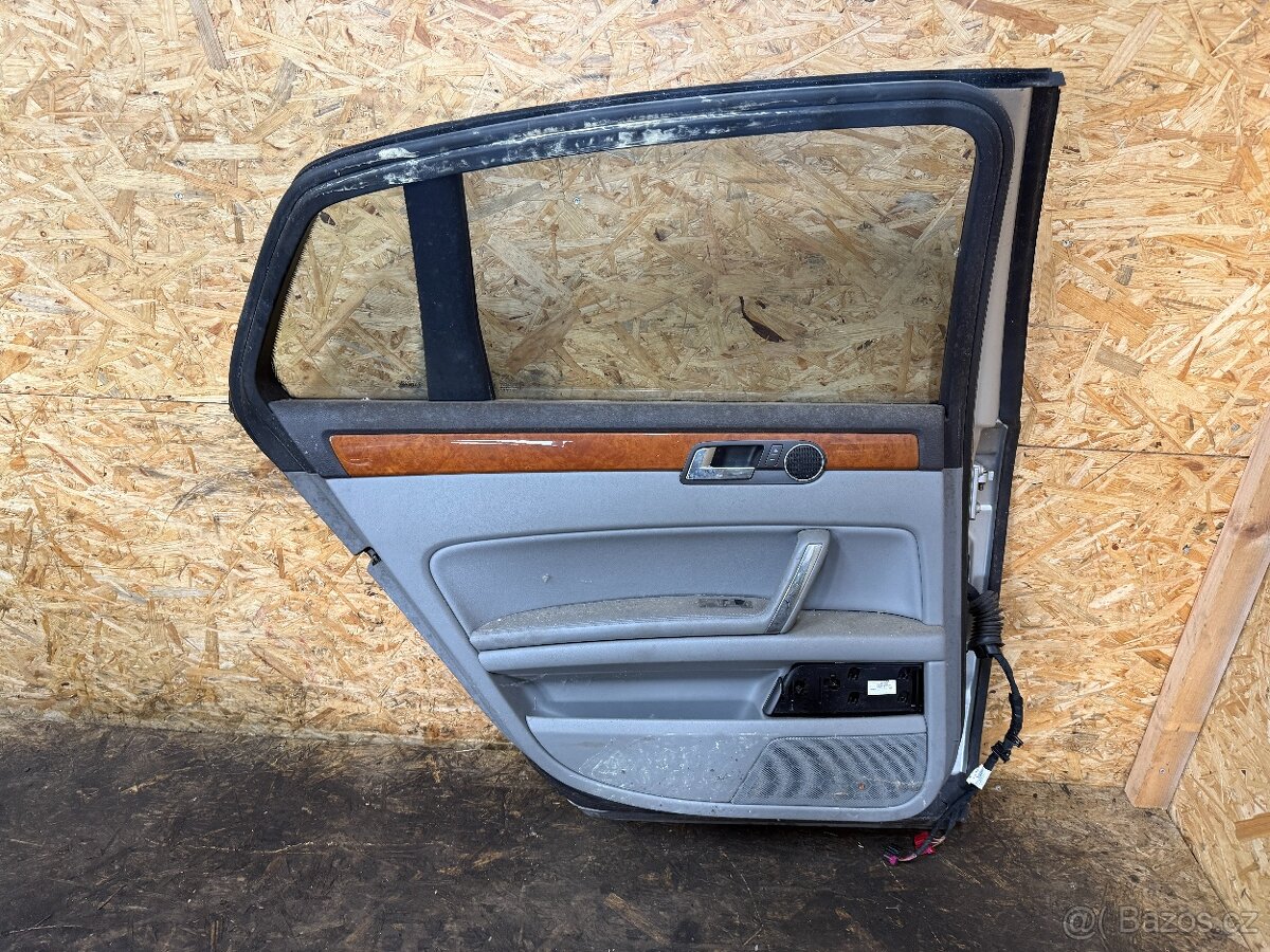 NASTROJENÉ LEVÉ ZADNÍ DVEŘE VW PHAETON - 7