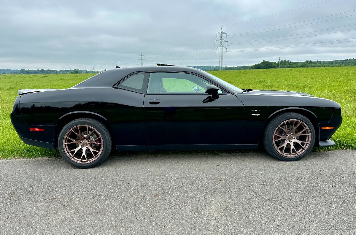 Dodge challenger 5.7 HEMI R/T - 7