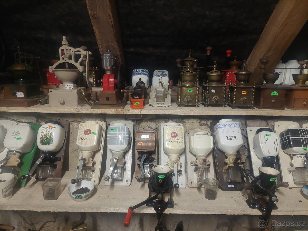 Starý PORCELANOVÝ MLÝNEK na kavu - 7