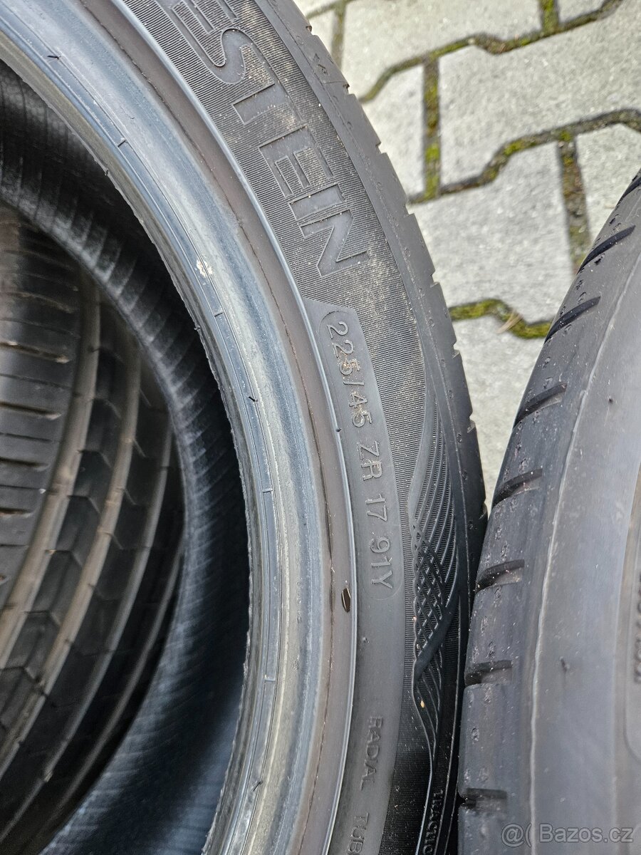 Letní pneu Vredestein 215/45/17 - 7