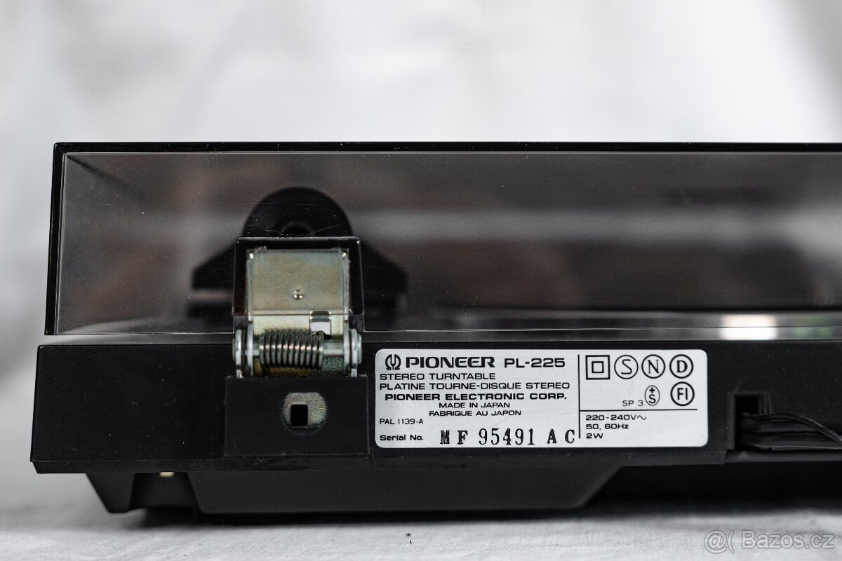 Gramofon PIONEER - 7