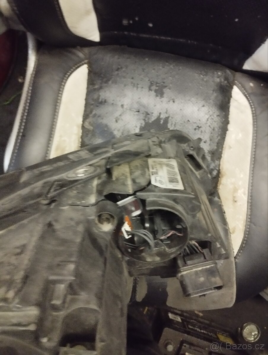 Volkswagen Passat B7 lampa - 7