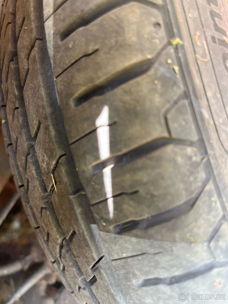 Prodám peugeot 107,AC,70.000km.Benzin,5-ti dveř.dovoz - 7