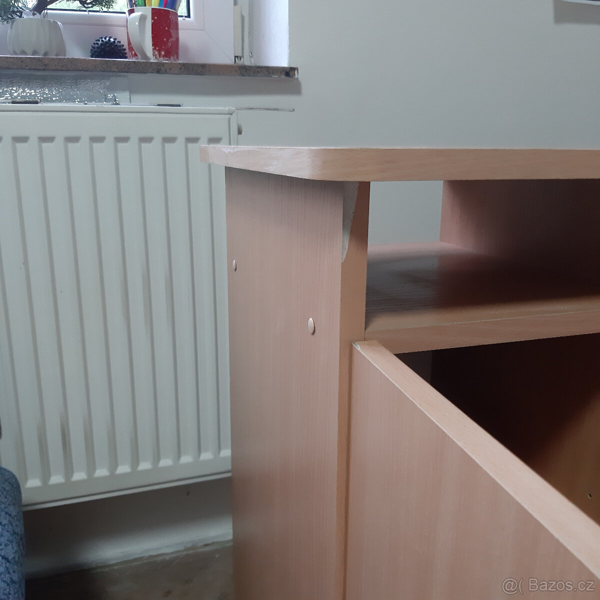 Prodám rohový počítačový stůl - 7