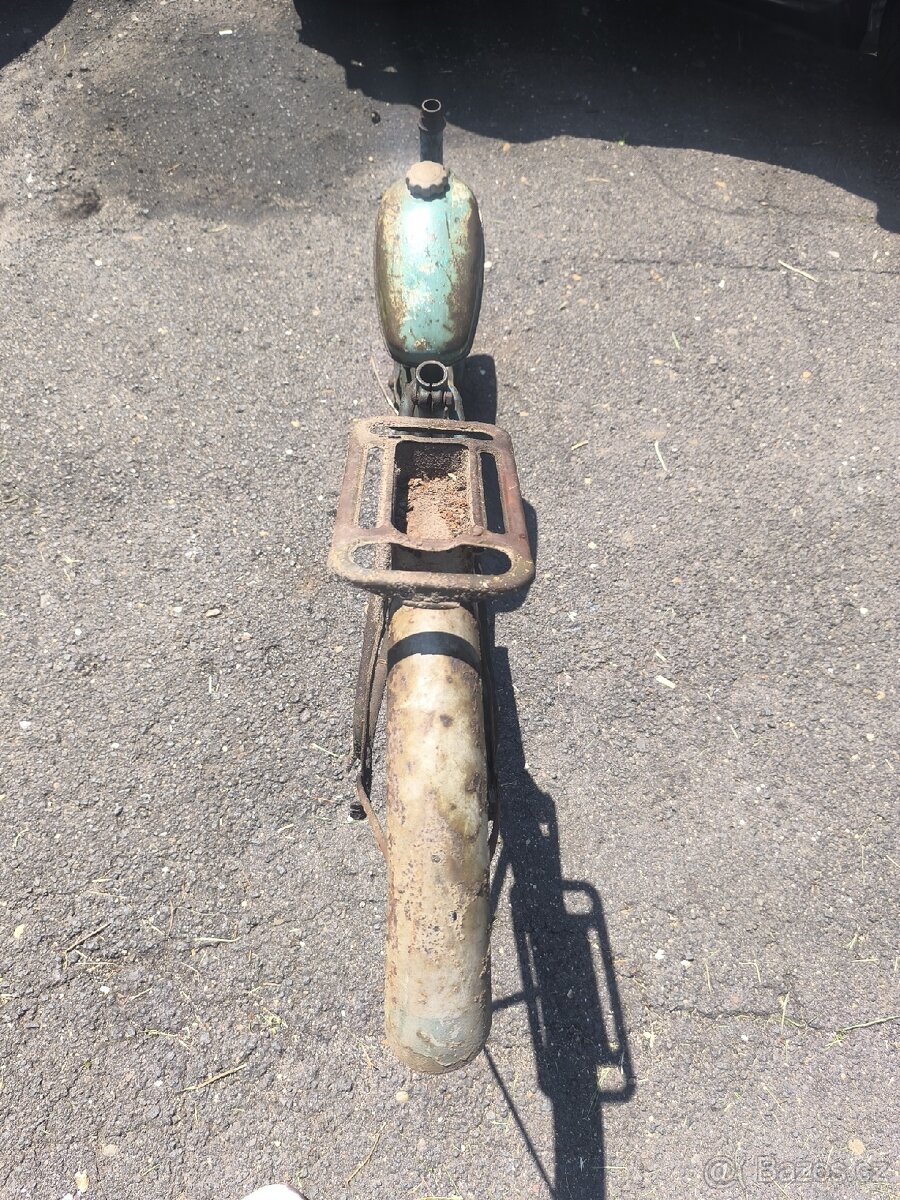 Stadion S11, rám +komplet plechařina. - 7