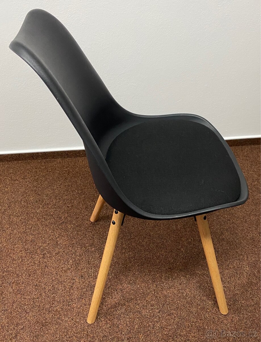 Polohovací stůl se židlemi - 7