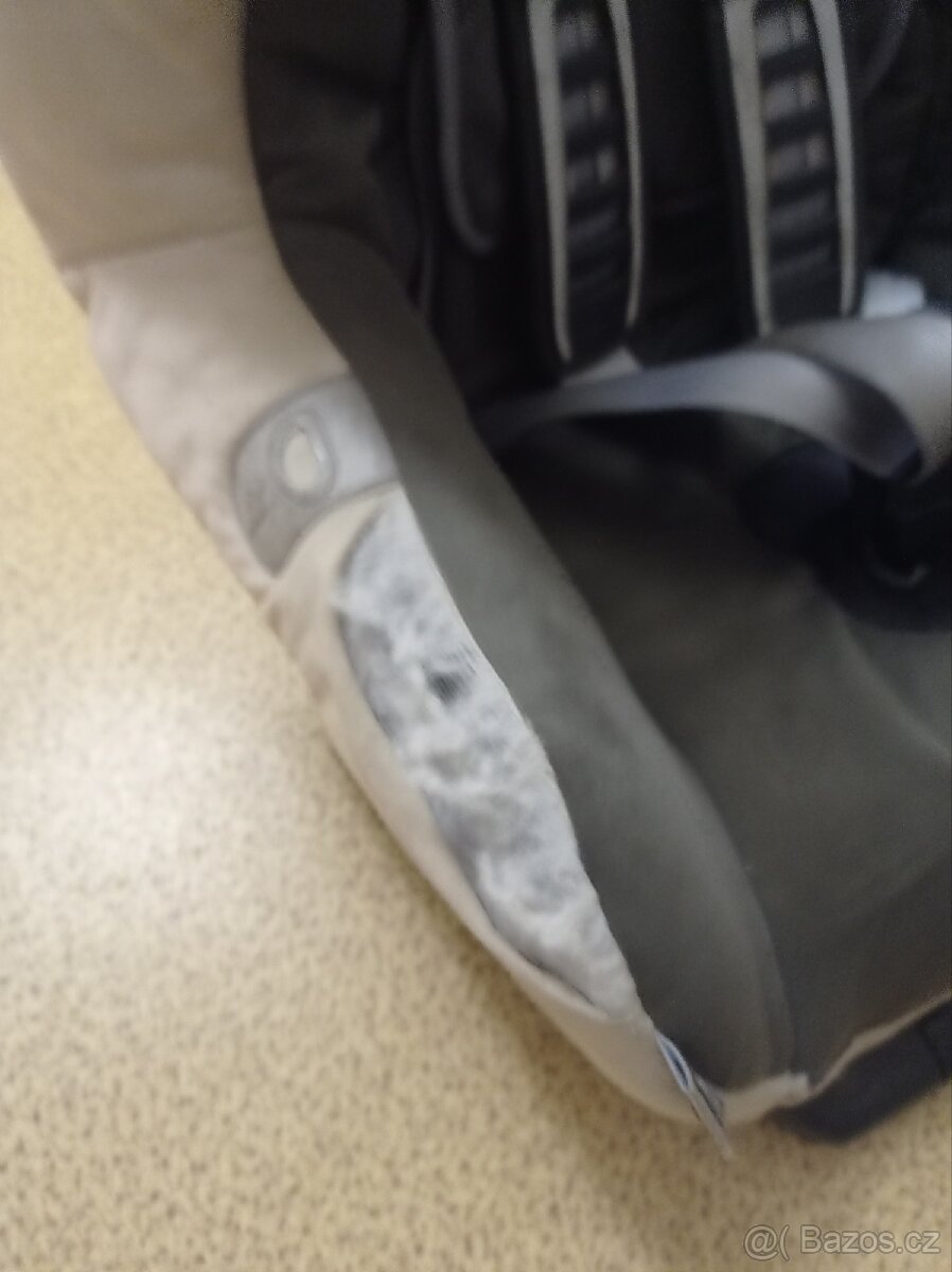 Autosedačka Britax Römer Safefix plus TT 9-18 kg - 7