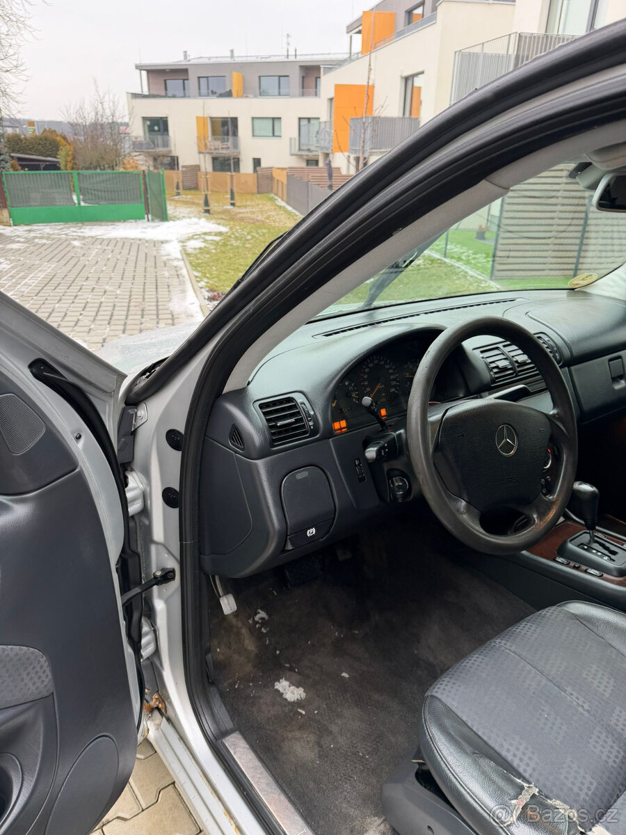 Mercedes-Benz ML 270 CDI, r.v. 2004 - 7