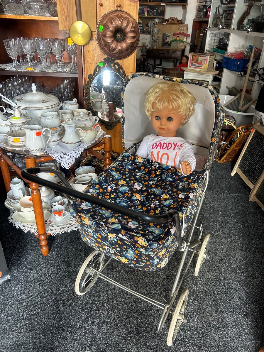 Retro kočárek pro panenky - 7