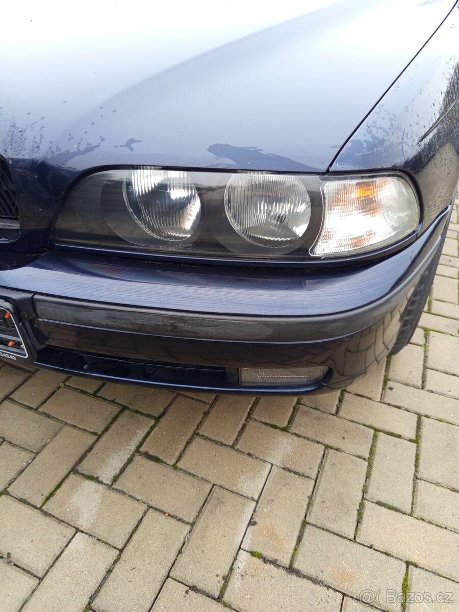 Zadni naraznik BMW E39 - 7