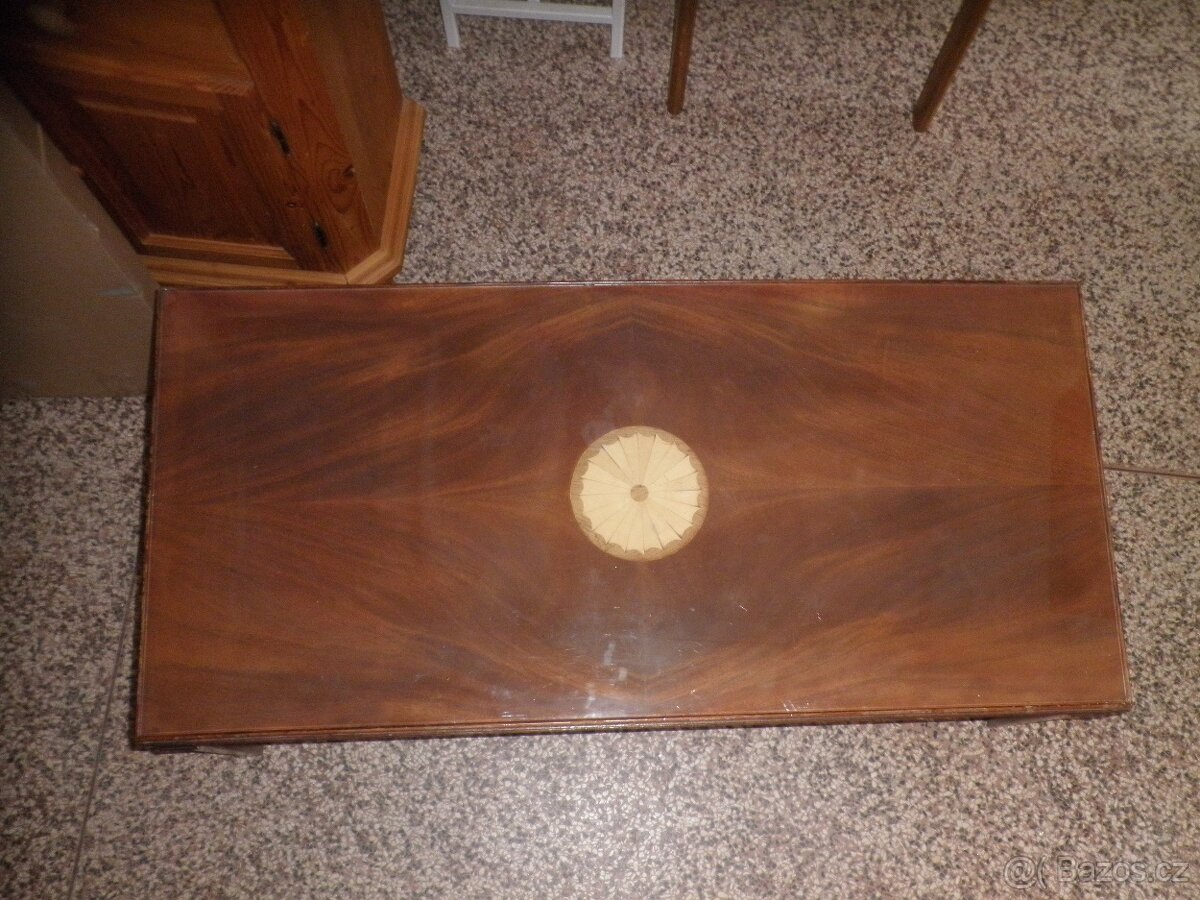 Konferenční stůl s intarzií - 7