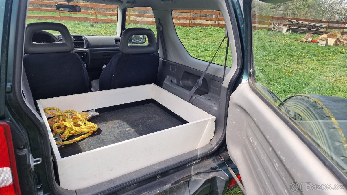 Suzuki Jimny 1,3 benzin + vlek - 7