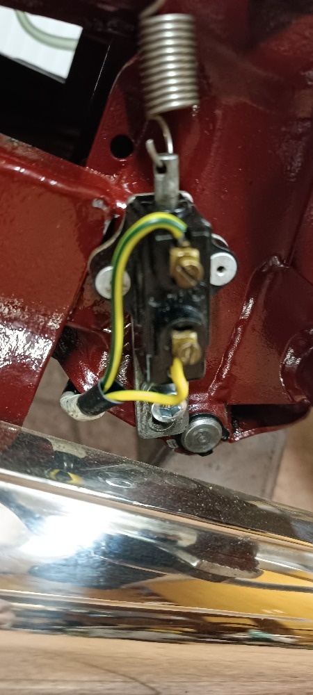 Krytka brzdového spínače JAWA 250/350 BIZON - 7