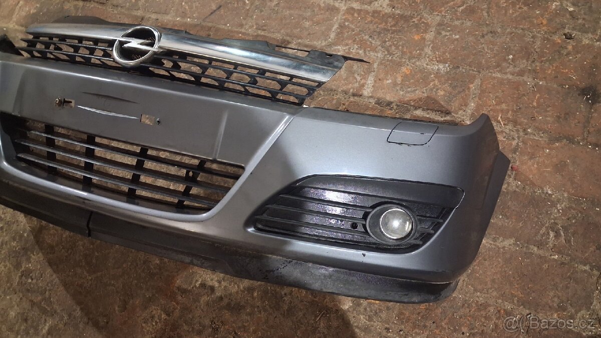 Opel Astra C, přední nárazník, světla, blatníky - 7