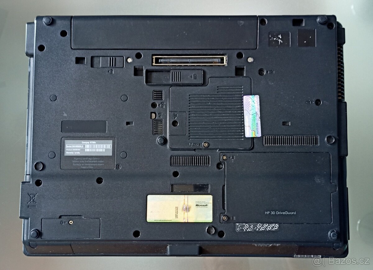 Plně funkční notebook HP 6730b se sériovým portem - 7