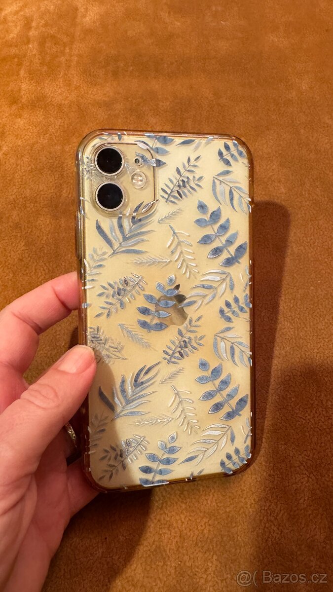 IPhone 11 64GB bily, pěkný stav - 7