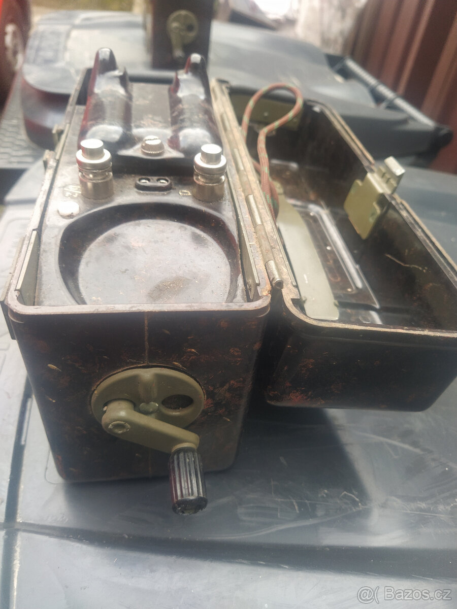 retro 2ks. vojenské polní telefony - nekompletní - 7