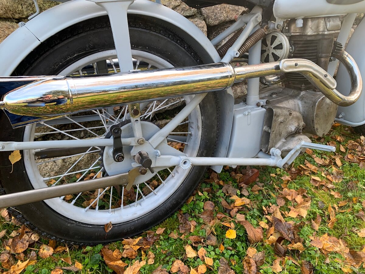 Victoria KR35 Pionier - 7