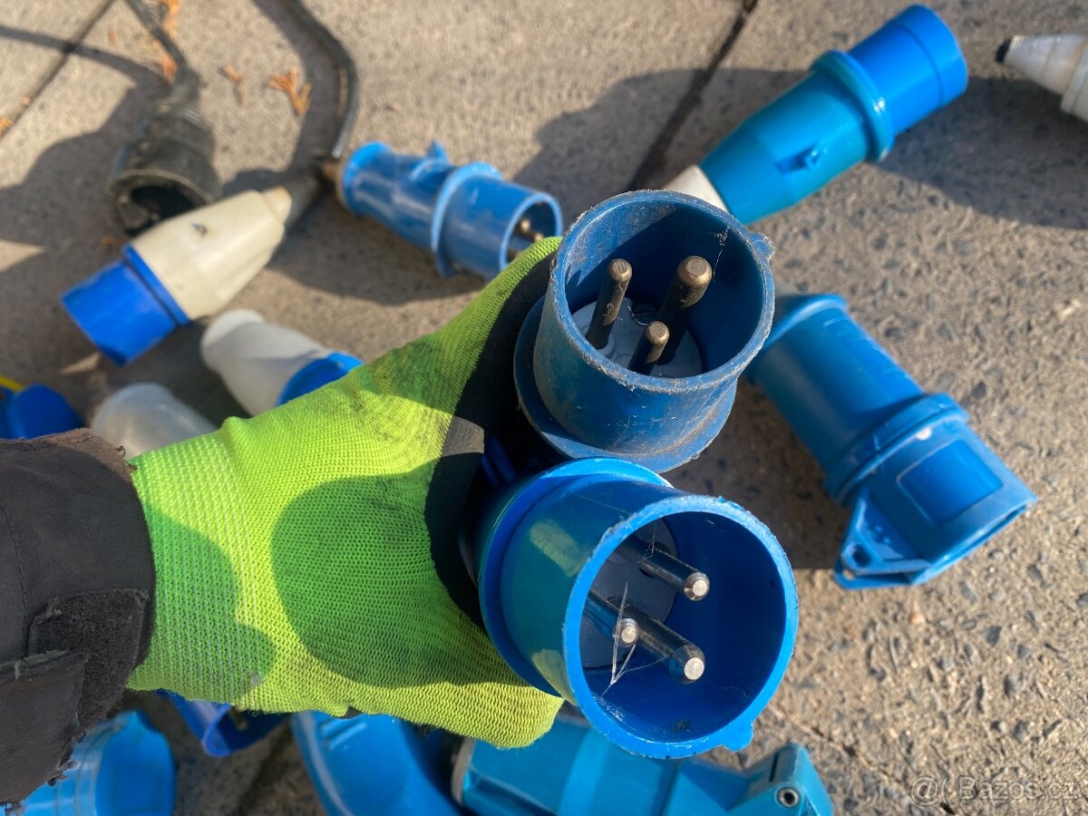 Průmyslové konektory zásuvky - 7