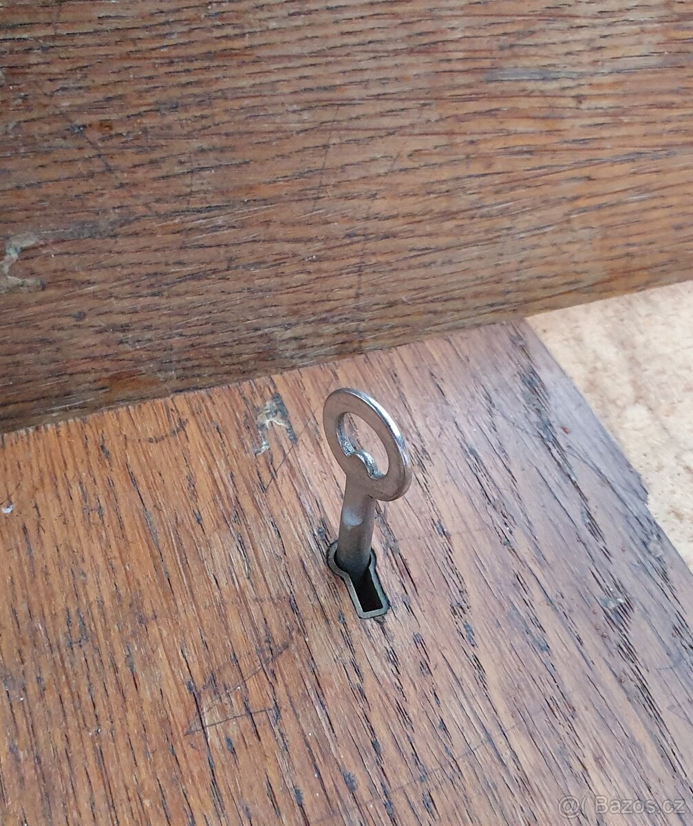 BOBBIN - stroj šicí - 7