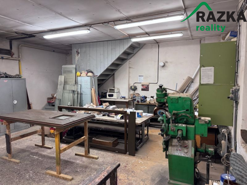 Pronájem zavedené truhlárny Bor u Tachova ( 280m2) - 7