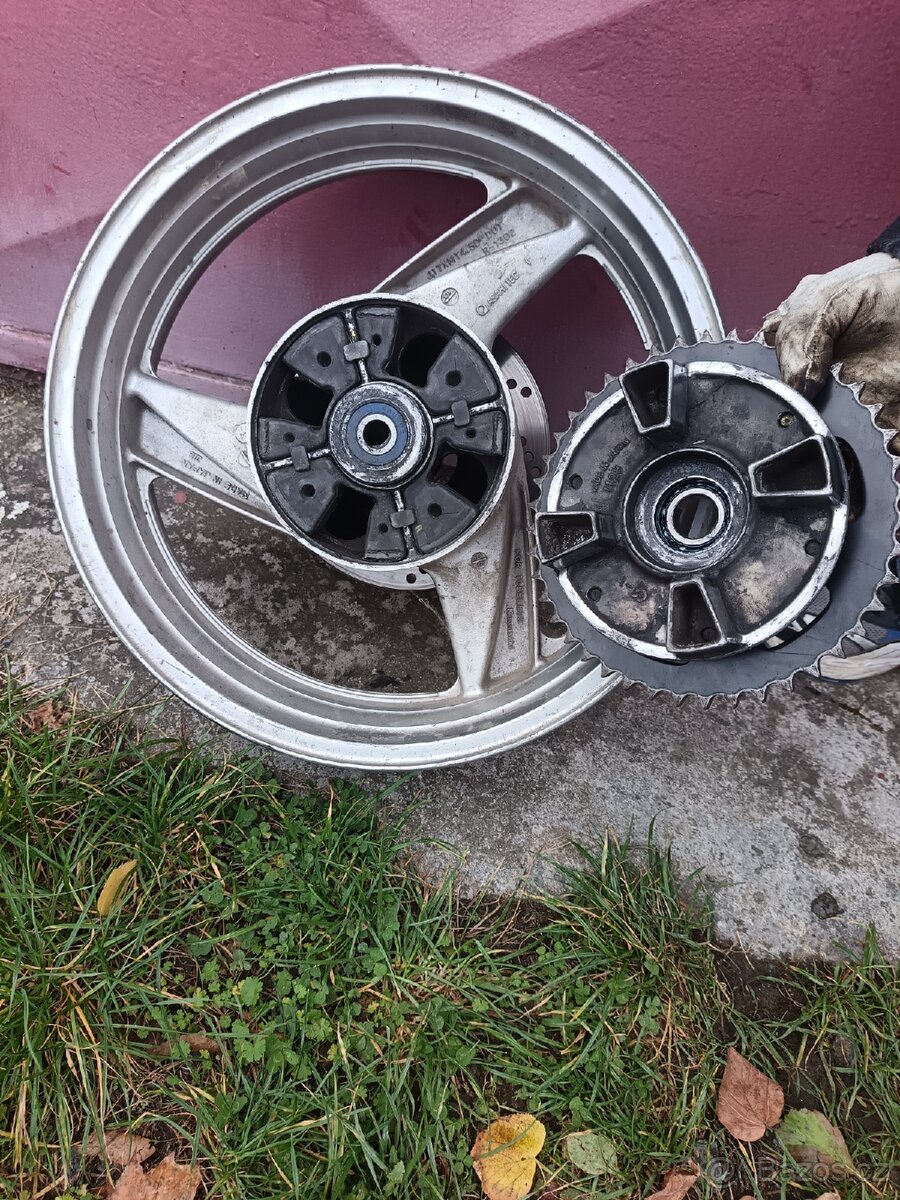 Zadní kolo 17" Kawasaki ZZR. - 7