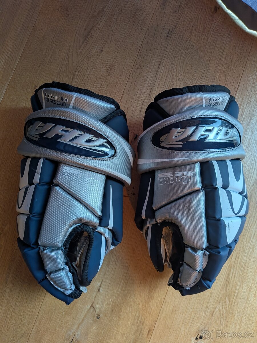 Hokejová vystroj - 7