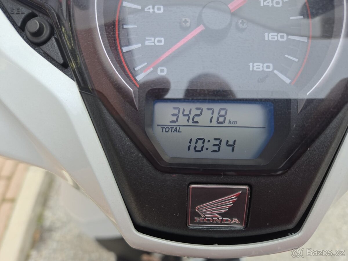 Honda SH 300i ABS (2017) TOP stav - 7