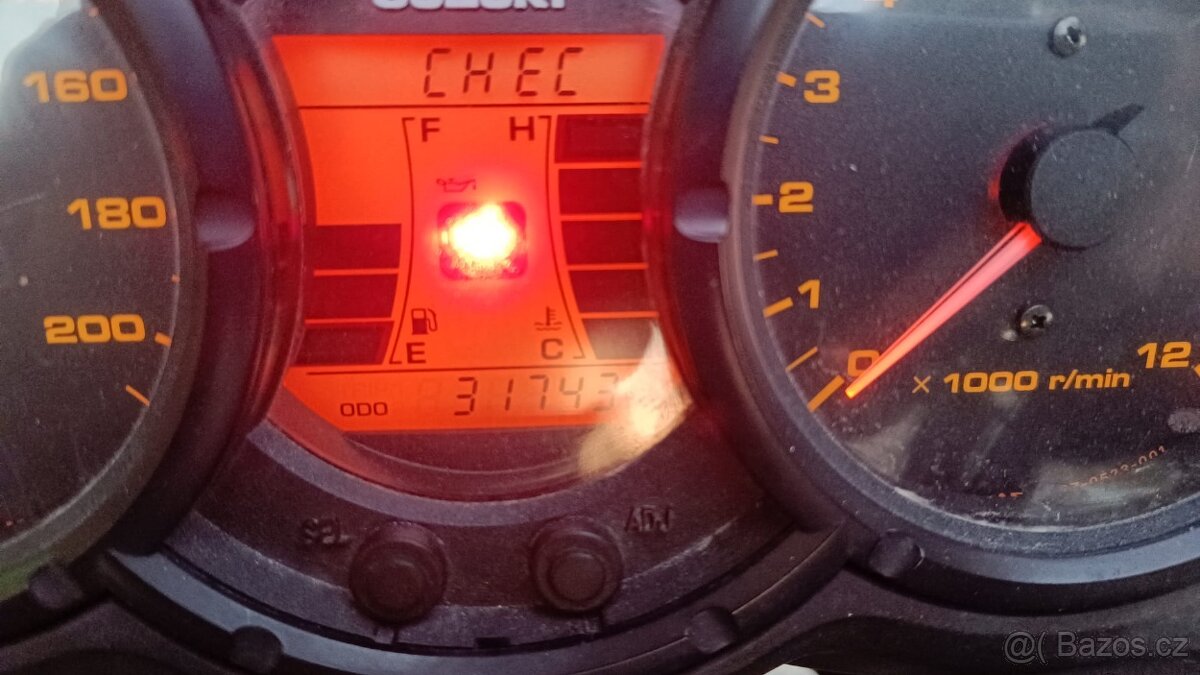 Suzuki DL 650 V-Strom (2005) ZIMNÍ VÝPRODEJ-SUPER CENA - 7