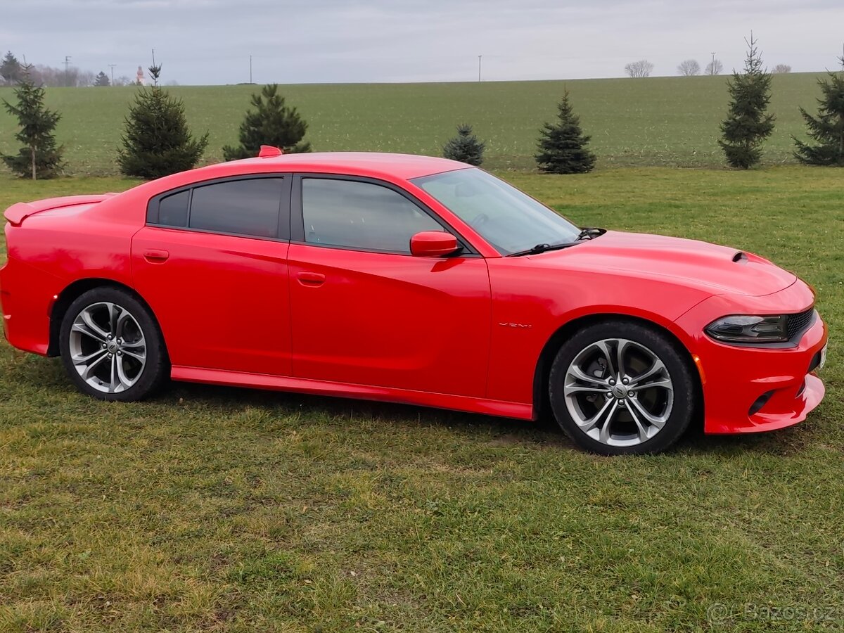 Dodge charger 5.7hemi 276kw rok výroby 2020 - 7