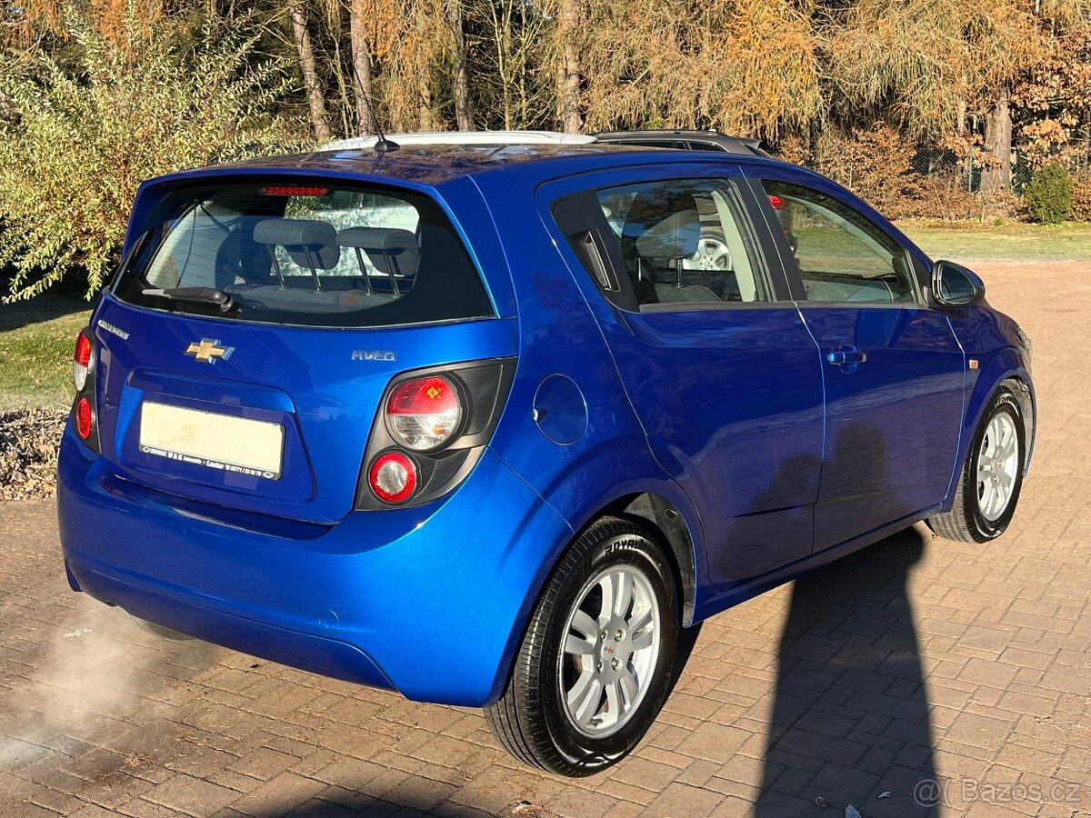 Chevrolet Aveo 1.4 i 74 kW Tempomat Serviska - 7