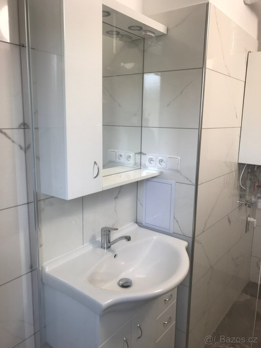 Pronájem bytu 1+1, 42 m² v Mor. Budějovicích, Myslbekova - 7