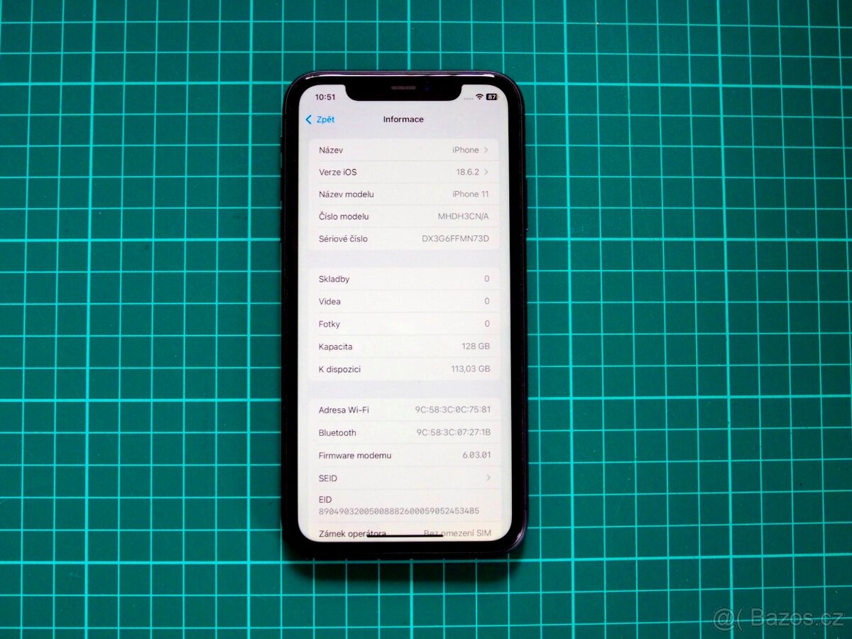 Apple iPhone 11 - 128 GB (Black) - 7